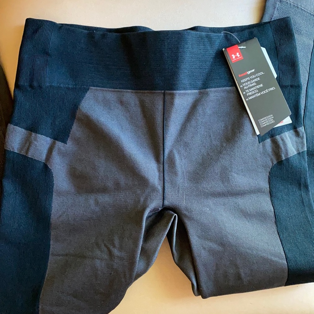 NWT Under Armour Compression Leggings.